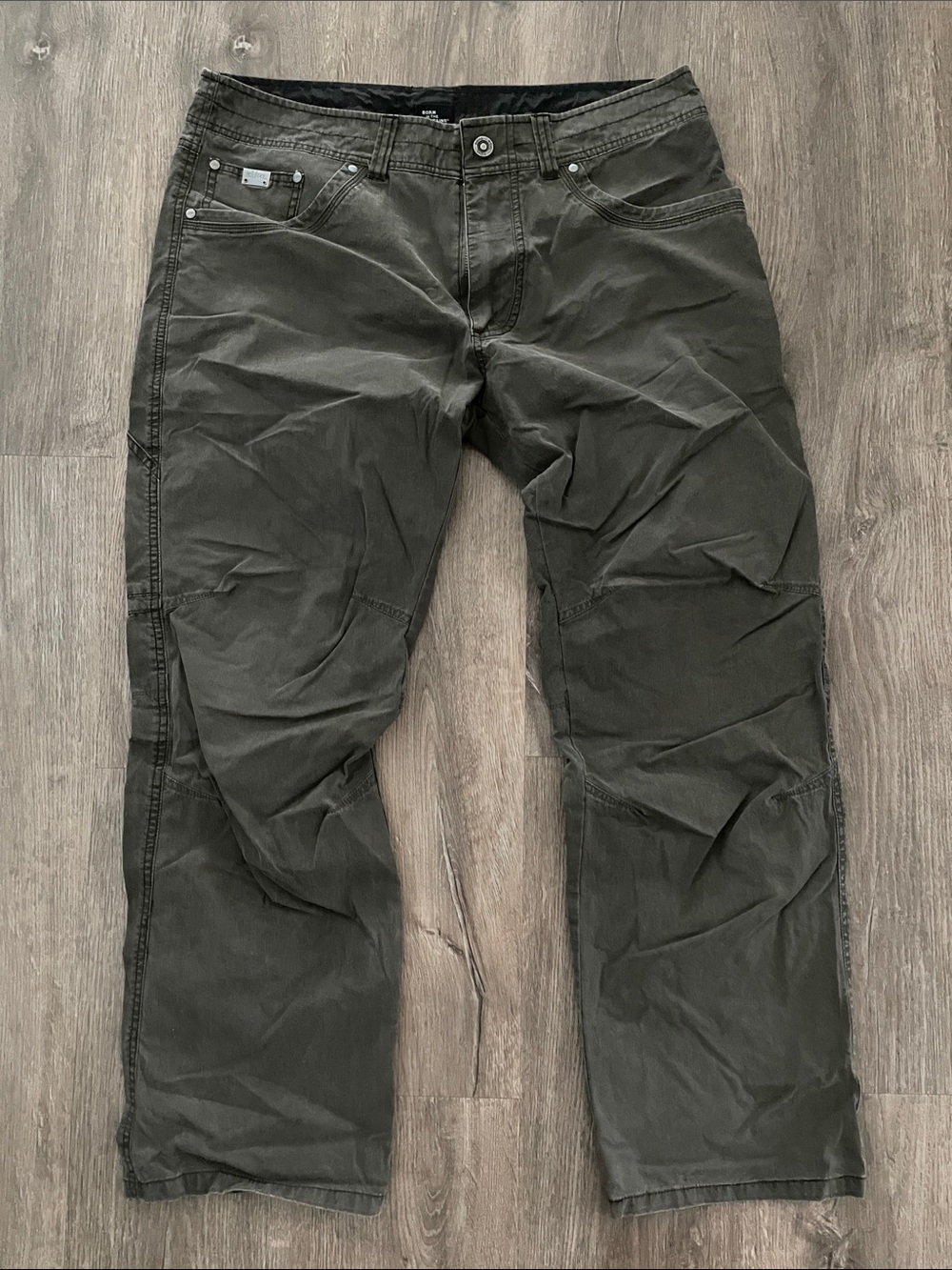 Kuhl Men's Cargo Pants in Dark Olive 35x30